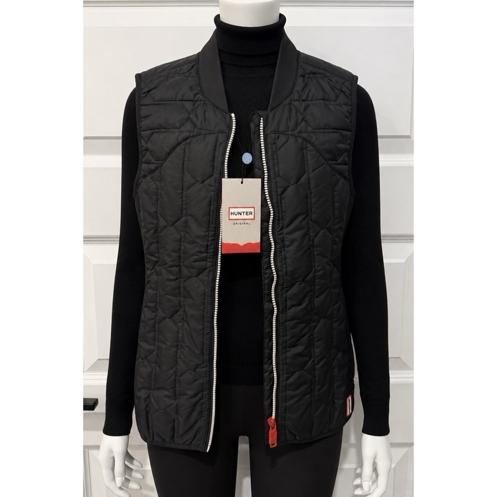 HUNTER Women's NEW WITH TAGS Black Vest Size Small Full Zip Jacket Quilted